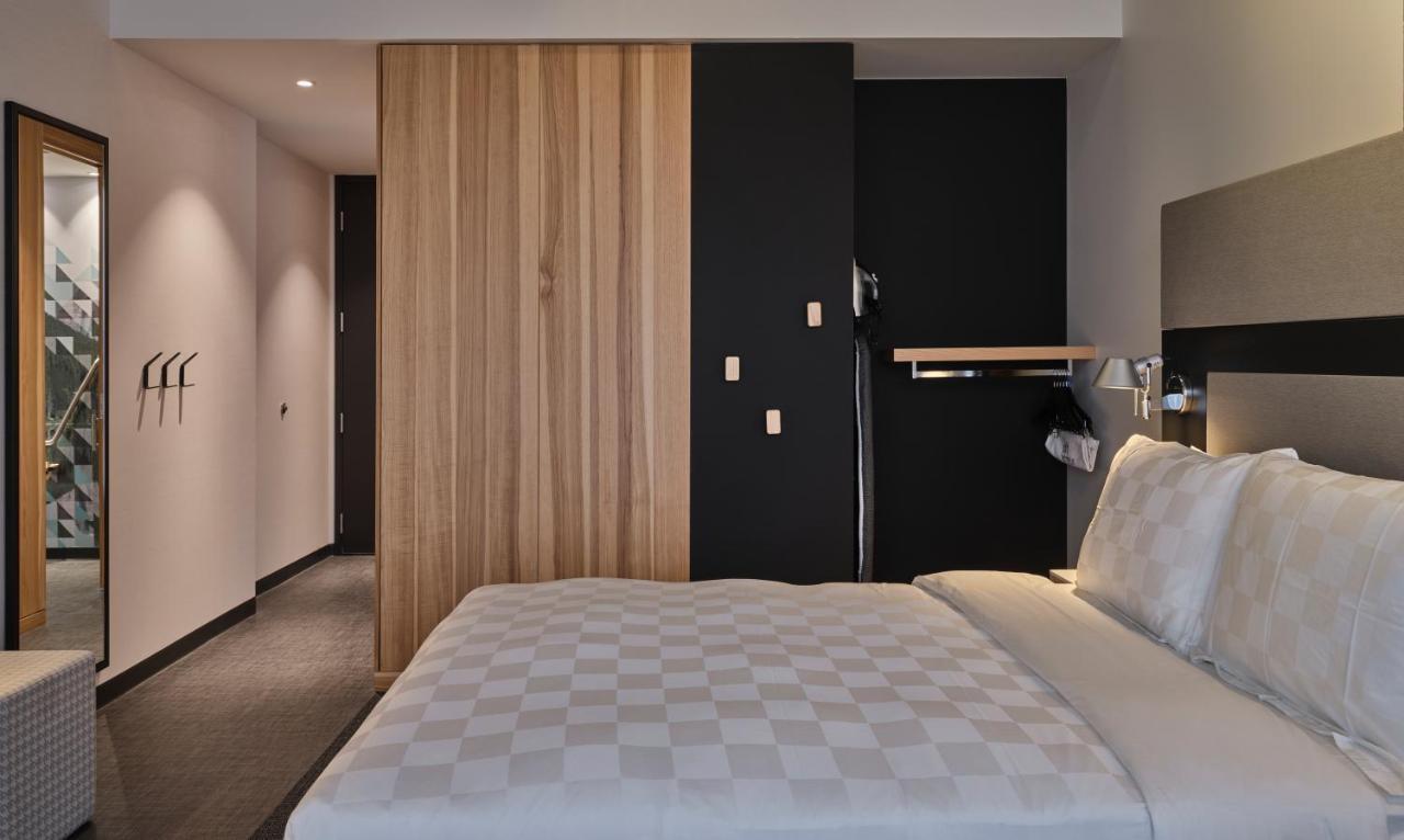 Alt Hotel Calgary University District ภายนอก รูปภาพ