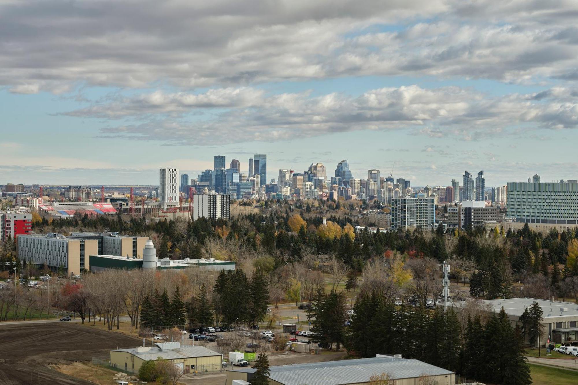 Alt Hotel Calgary University District ภายนอก รูปภาพ